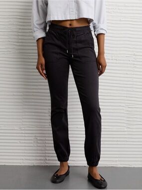 American Eagle High Waisted Jegging Jogger Black Pants Women’s size 12 short